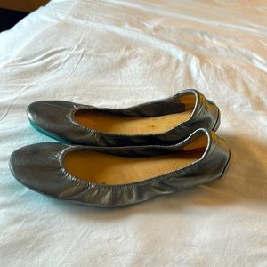 Metallic Pewter Tieks